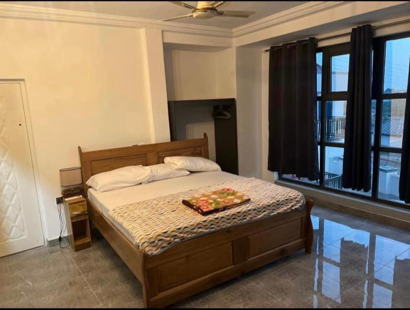 Baffour Apartments Adiebeba エクステリア 写真