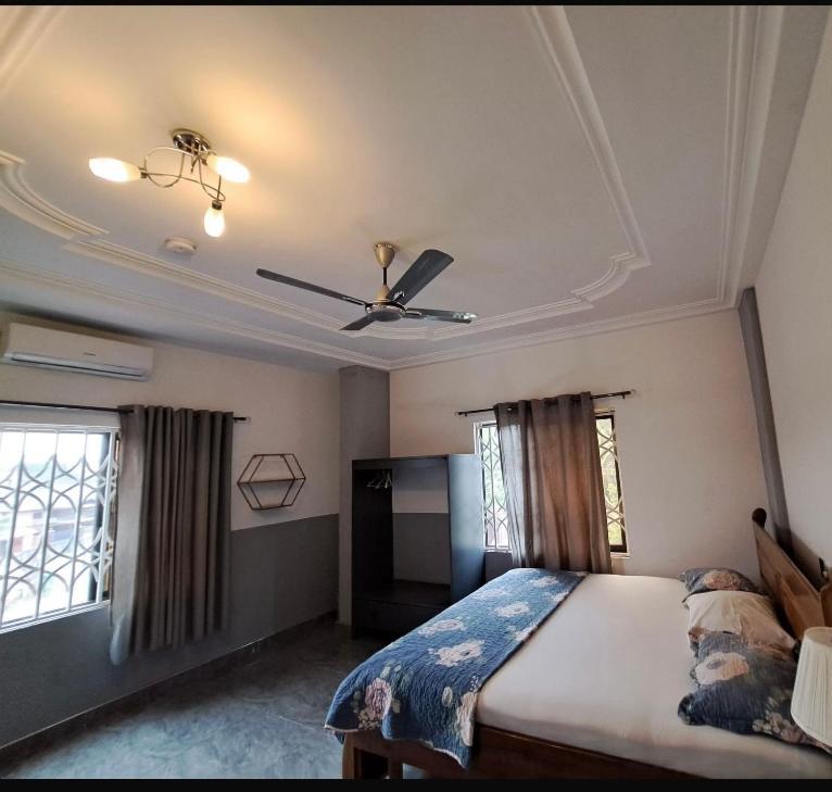 Baffour Apartments Adiebeba エクステリア 写真