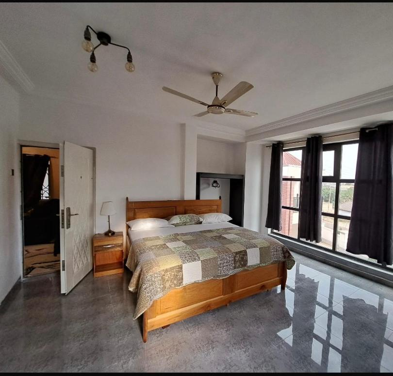 Baffour Apartments Adiebeba エクステリア 写真